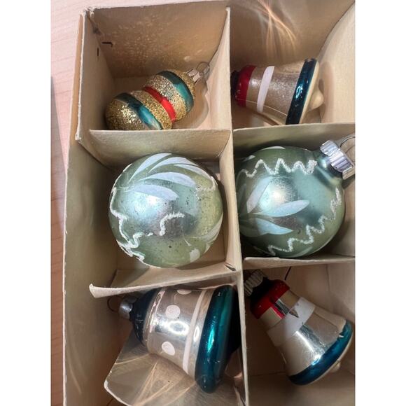 GORGEOUS Commodore Vintage Tree Topper & Shiny Brite Ornaments Bells & more - Picture 10 of 14